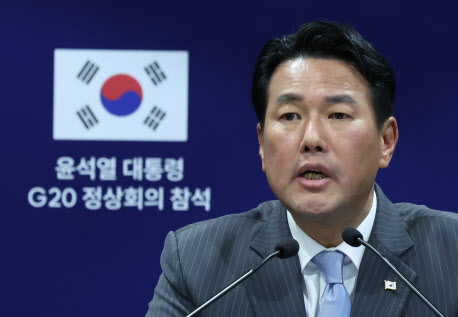 野 "김태효 HID 방문, 계엄 대비용"…대통령실 "터무니없는 비약"