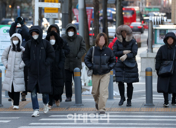 [포토] 한파주의보 광화문 출근길