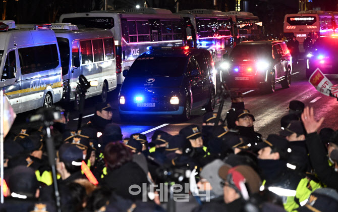 [포토]尹 영장심사 종료, '구치소로 돌아가는 尹 호송 차량'