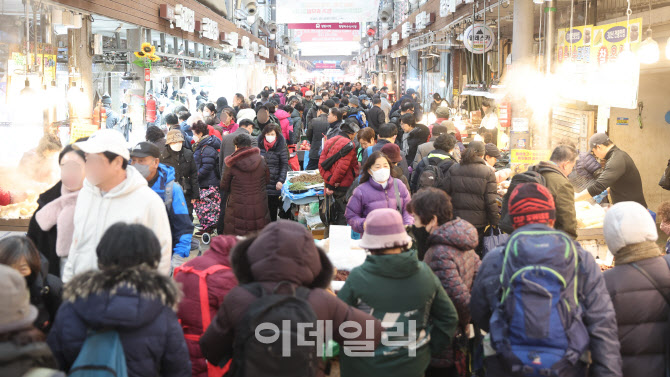 [포토]설 맞이로 북적이는 경동시장