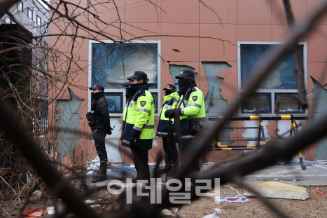 민주당 공보단, 서부지법 폭동 尹지지자 규탄…"언론 테러"