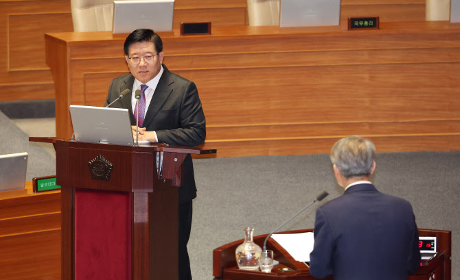 이호영 경찰청장 직무대행 "서부지법 폭동, 계획 여부도 수사"