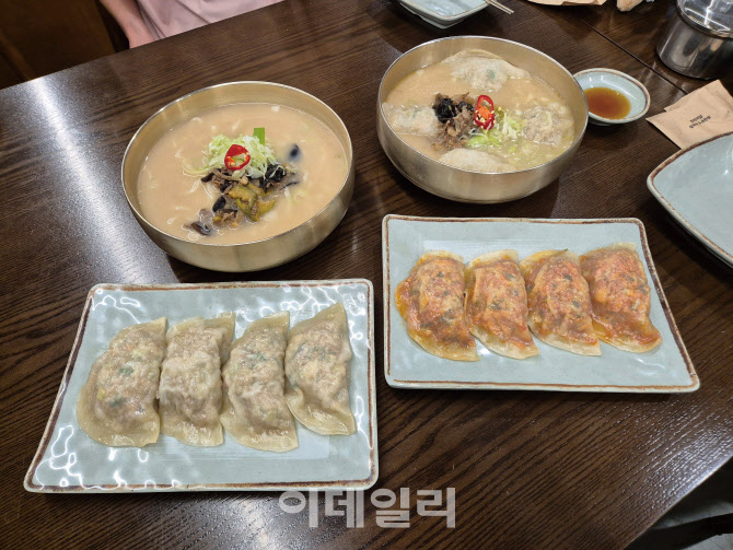 "설엔 만두지"…삼성 만두 덕후가 극찬한 맛집은?