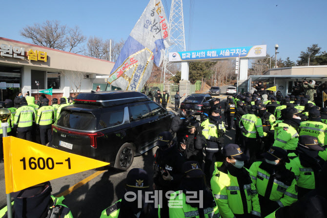 [포토]권영세 비대위원장-권성동 원내대표, 윤석열 대통령 면회