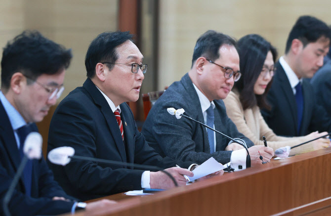 통상본부장 “민·관 역량 결집해 美 조치 효과적 대응”
