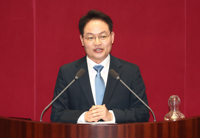 민주 "쌈짓돈처럼 쓰는 예비비·특활비가 민생예산인가"