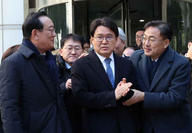 與, ‘울산시장 선거개입 의혹’ 2심 무죄에 “납득하기 어려워”