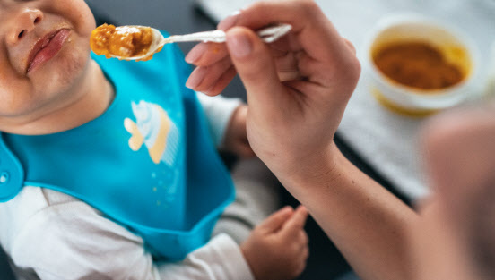 "숨진 2살에 불닭소스, 소주 먹여"...아이 넷 둔 30대 부부의 만행