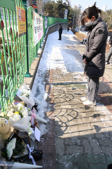 교육당국 안이한 대처가 화 키웠다…장학사 방문 당일날 범행(종합)