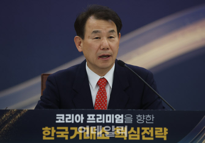 정은보 “밸류업 성공적…세제 혜택 등 추가 인센 제안할 것”