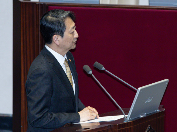 안덕근 산업장관 "반도체 특별법, 국회 통과 절실"