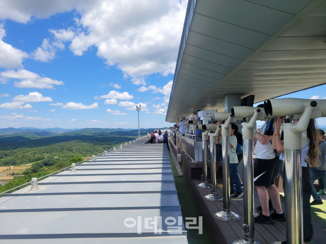 "북한 풍경 보며 커피 한잔"…코레일관광개발, DMZ 평화열차 운행