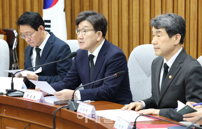 [포토]학교 안전 강화 위한 당정협의회, '모두발언하는 권성동'