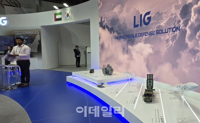 LIG넥스원, 고고도부터 드론 대응까지 중동 방공망 구축[IDEX 2025]