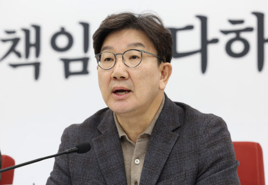 정쟁에 발목 잡힌 반도체 특별법…여야는 '네 탓' 공방