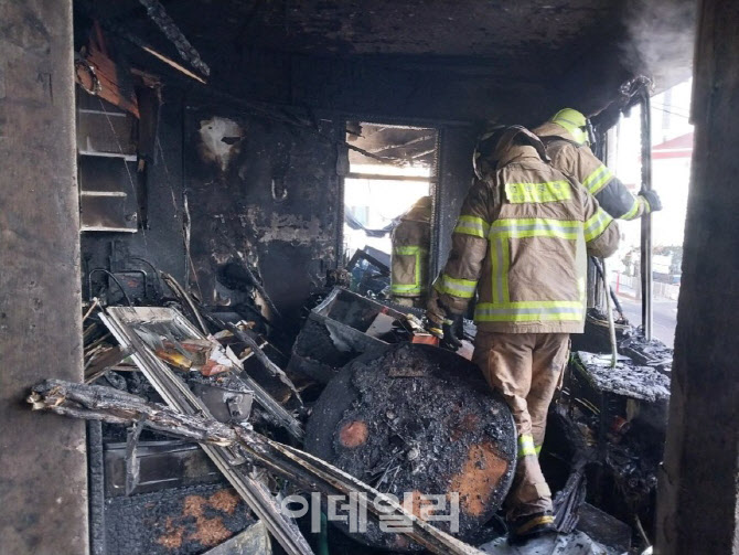 인천 신흥동 상가주택 화재로 70대 여성 거주자 사망