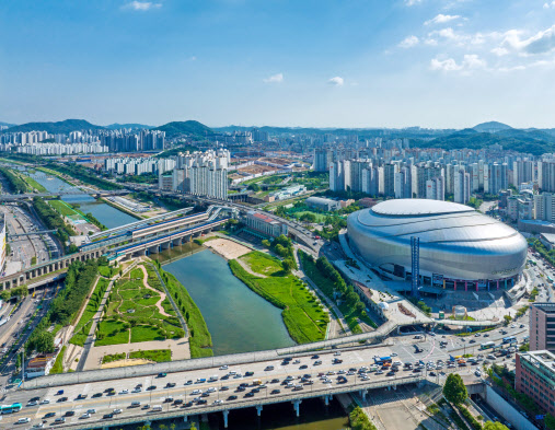 고척스카이돔, 공연 등 이벤트 확대…가족동반석도 늘려