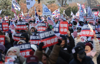 "빨리 복귀하겠다"는 尹…마지막 남은 헌재 변론 절차는