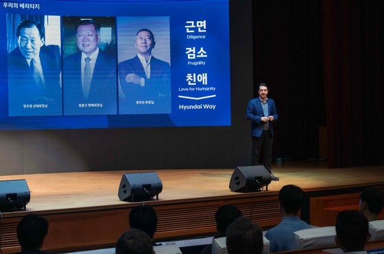 무뇨스 현대차 CEO "글로벌 톱3 OEM 안주하지 않고 성장"(종합)