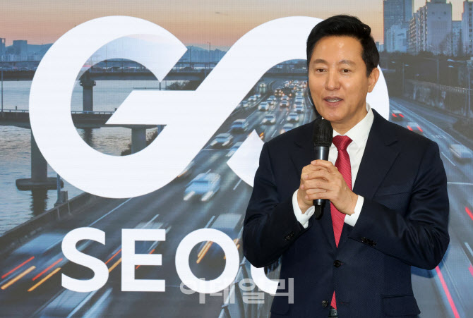 [포토]오세훈 시장, 서울 교통 브랜드 'GO SEOUL'를 소개합니다