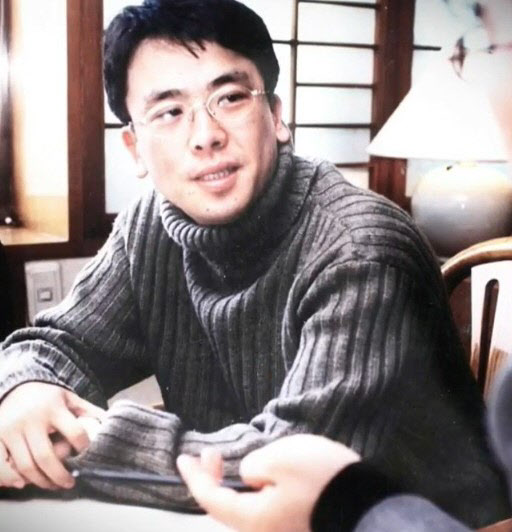 탈북 후 ‘얼굴·이름’ 바꿨지만…아파트 복도서 총에 맞다[그해 오늘]