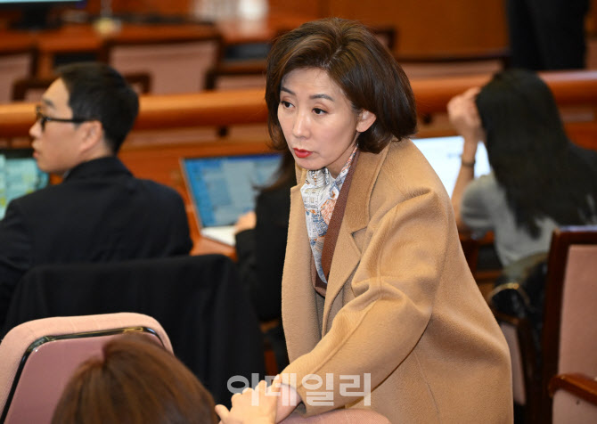 [포토]윤 대통령 탄핵 심판 최종변론 방청 온 나경원