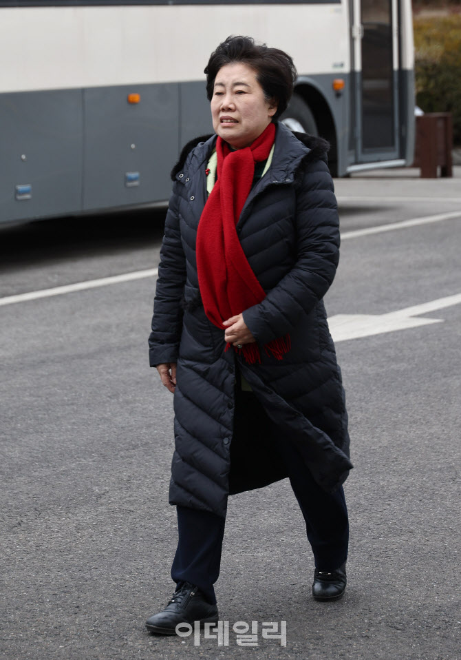 [포토]윤석열 대통령 탄핵 심판 최종변론 참관 온 조배숙