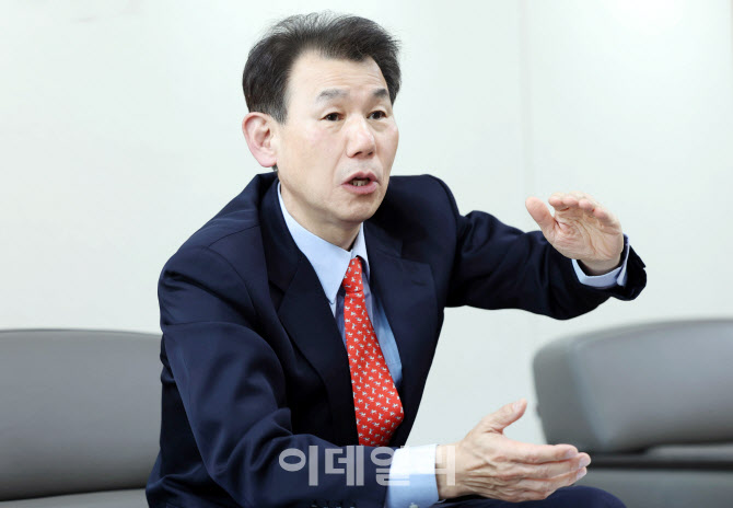 정은보 "박스피 주된 이유는 산업경쟁력 불확실성…밸류업 효과 있다"