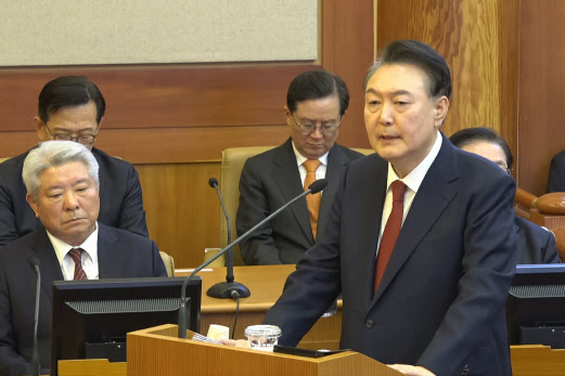 민주당 "윤석열 최후진술은 거짓말과 억지주장"