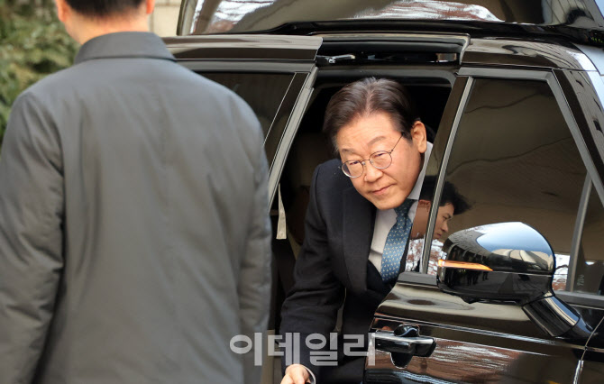 [포토]'공직선거법 위반' 결심공판 출석하는 이재명 더불어민주당 대표