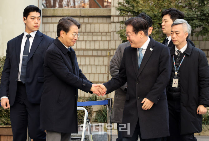 [포토]'공직선거법 위반' 결심공판 출석하는 이재명