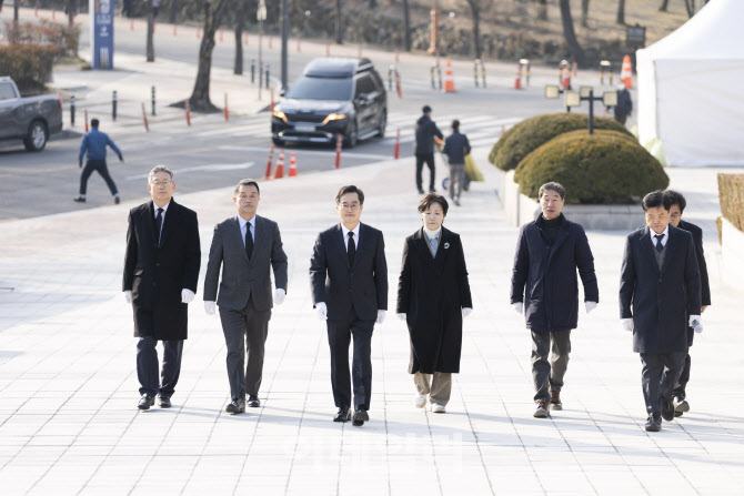 대구에 간 김동연, 보수의 심장에서 "삶의 교체" 외치다