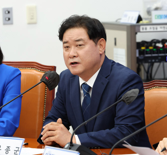 민주당 "국힘 '헌재 부수자' 제 정신? 전광훈엔 고맙다 해"