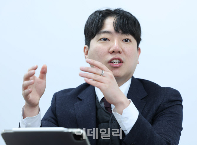 “비상계엄 잘했단 이대남 없지만…野 폭주·실언에 분개”