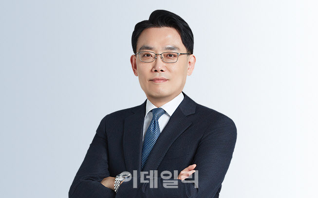 법무법인 YK, 판사 출신 송각엽·김택형 변호사 영입