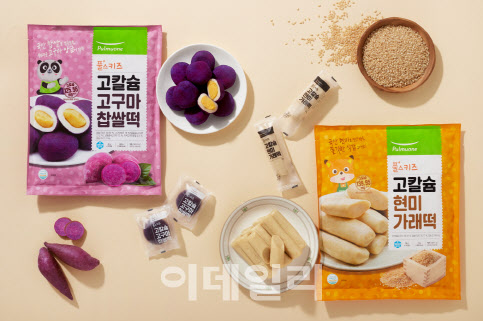 풀무원, 어린이 영양 간식 ‘고칼슘 간식떡’ 2종 출시