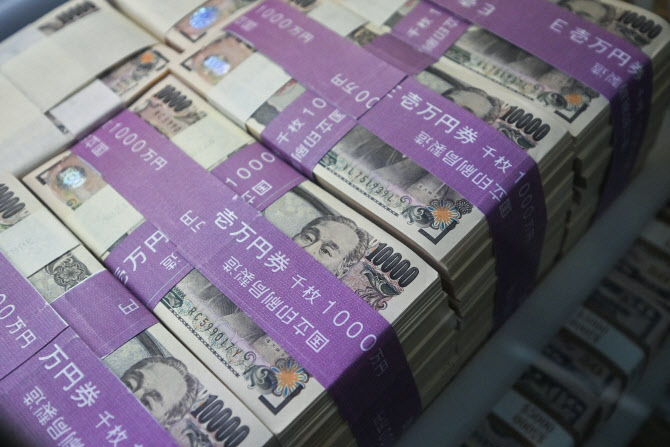 달러·엔, 147엔 중반…트럼프 관세 피로감에 도피처 떠올라