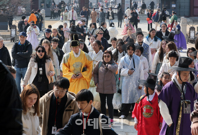 [포토]꽃샘추위 물러나고 포근한 휴일