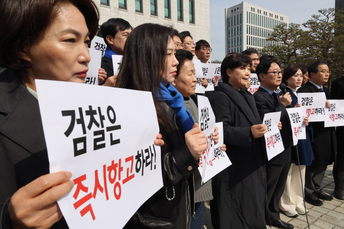 "인권보호" Vs "해석론"…尹구속기간 산정방식 논란[이슈포커스]