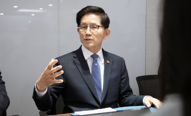 김문수, 대법 양형위원장에 "임금체불 범죄 양형기준 강화해달라"