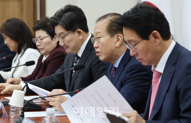 [포토]권영세, '野 상법 개정안 일방 통과시키면 즉각 재의 요구권 건의 할 것'