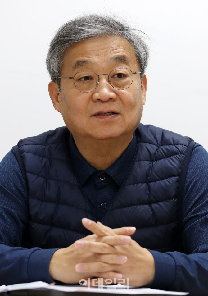 "밈코인 급격한 시세 변동, 블록체인 기술 왜곡시킬 수도"