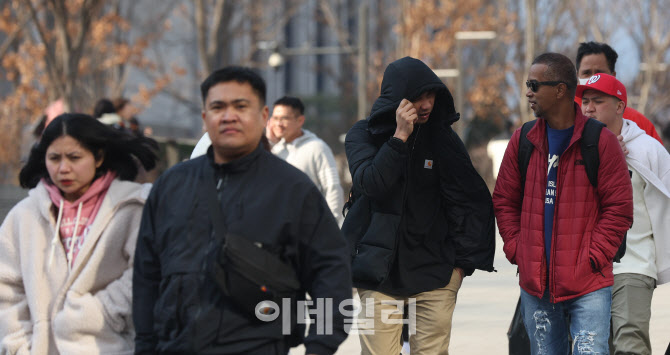[포토]하루만에 뚝 떨어진 기온