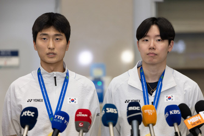 유인촌 장관, 男 복식 우승에 축전…“13년만의 성취, 쾌감”