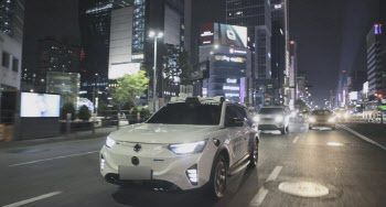 ‘자율주행택시’ 낮에도 강남지역서 시범운행…“기술 실증강화”