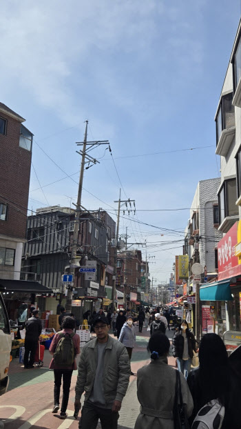 "괘씸하다" 망리단길 없애고 한강뷰 아파트 짓자고?