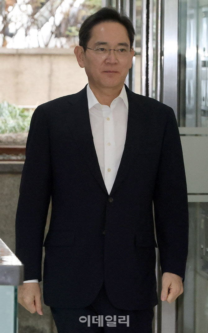[포토]이재용 회장, 청년 취업 지원 현장 간담회 참석