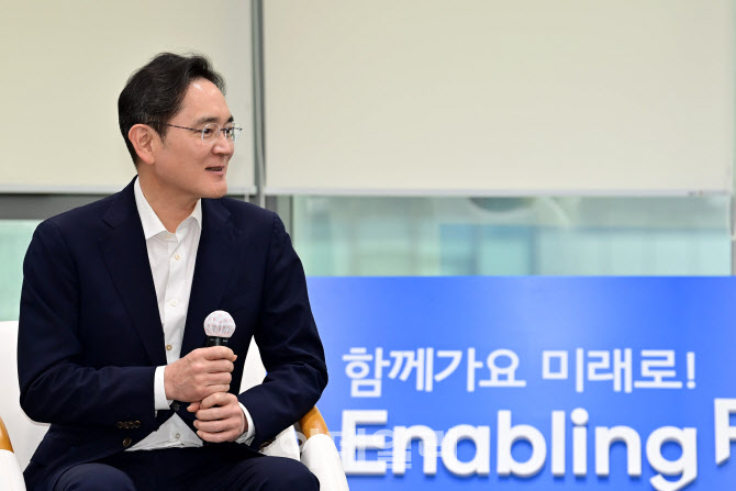 [포토]인사말하는 이재용 삼성전자 회장
