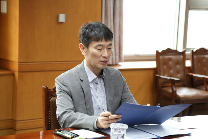 이복현, 美 통상 압박에 "기업 자금 원활히 조달되도록 지원하라"