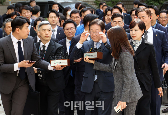 [포토]이재명 대표, 항소심 선고공판 출석